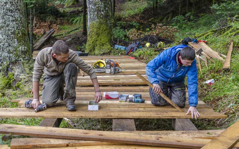 Aménagement-du-circuit-de-la-coupe-du-monde-de-VTT,-un-support-pédagogique