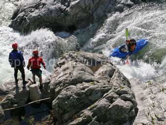 Kayak de rivière 018 - Tous droits réservés - Mathieu Morverand - Photothèque sportsdenature.gouv.fr