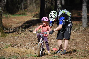 Pratiques enfants 017 - Tous droits réservés - Ludmilla Ridoin - Photothèque sportsdenature.gouv.fr