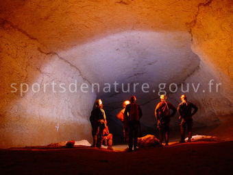 Spéléologie 015 - Tous droits réservés - Mathieu Morverand - Photothèque sportsdenature.gouv.fr