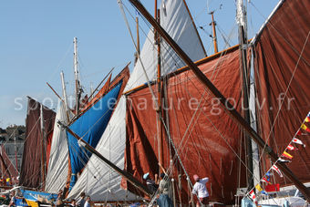 Voile ancienne 005 - Tous droits réservés - Mathieu Morverand - Photothèque sportsdenature.gouv.fr