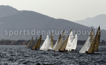 Voile légère 005 - Tous droits réservés - Paul Amouroux - Photothèque sportsdenature.gouv.fr