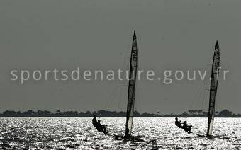 Voile légère 006 - Tous droits réservés - Paul Amouroux - Photothèque sportsdenature.gouv.fr