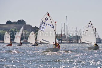 Voile légère 011 - Tous droits réservés - Josée Grégoire - Photothèque sportsdenature.gouv.fr