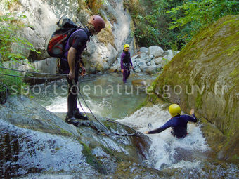 Canyoning 004 - Tous droits réservés - Mathieu Morverand - Photothèque sportsdenature.gouv.fr