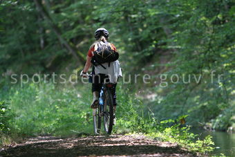 VTT 025 - Tous droits réservés - Mathieu Morverand - Photothèque sportsdenature.gouv.fr