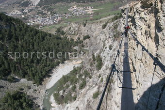 via-ferrata-010-tous-droits-reserves-mathieu-morverand-phototheque-sportsdenature.gouv.fr