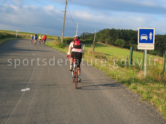 Cyclotourisme 001 - Tous droits réservés - Mathieu Morverand - Photothèque sportsdenature.gouv.fr